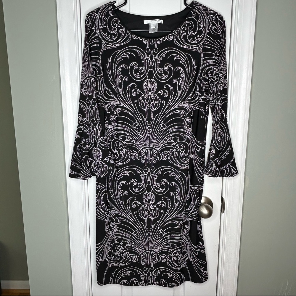 Studio One New York Black & White Allover Print Midi Dress Flowy Bell Sleeves